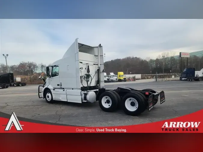 2020 VOLVO VNR640