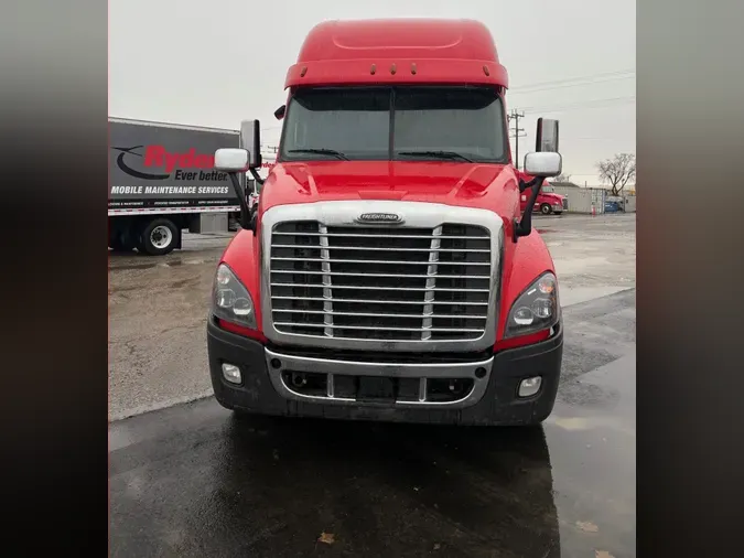 2019 FREIGHTLINER/MERCEDES CASCADIA 125