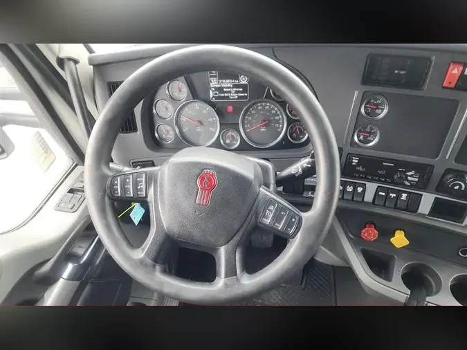 2020 KENWORTH T880