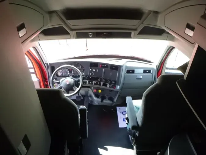 2021 Kenworth T680