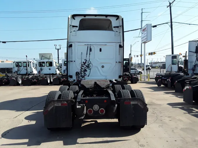 2017 FREIGHTLINER/MERCEDES CASCADIA 125