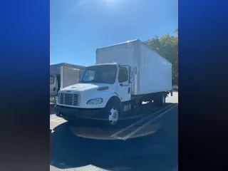 2015 Freightliner M2 106