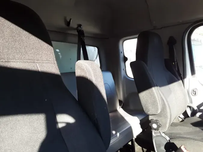 2015 FREIGHTLINER/MERCEDES M2 1065837c8e3109ac7b9d95e916dee560387