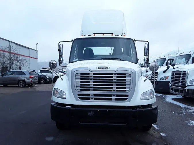 2017 FREIGHTLINER/MERCEDES M2-112