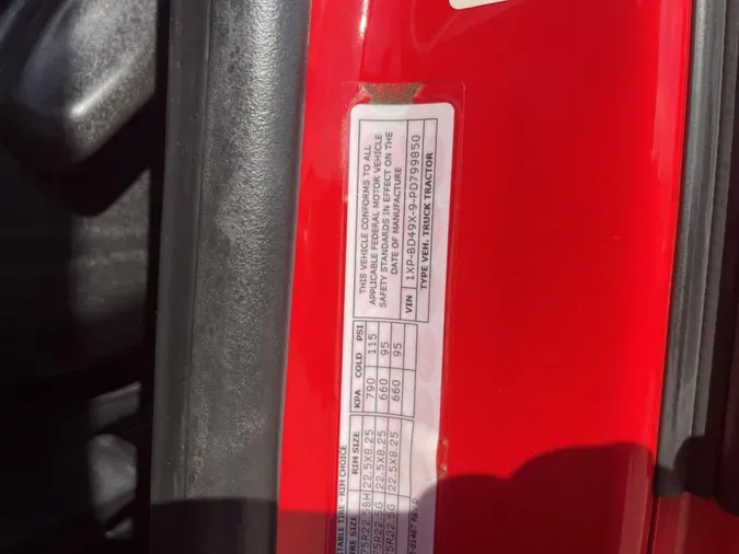 2023 Peterbilt 579583beeef56eb487b729dc17bf16f3b4f