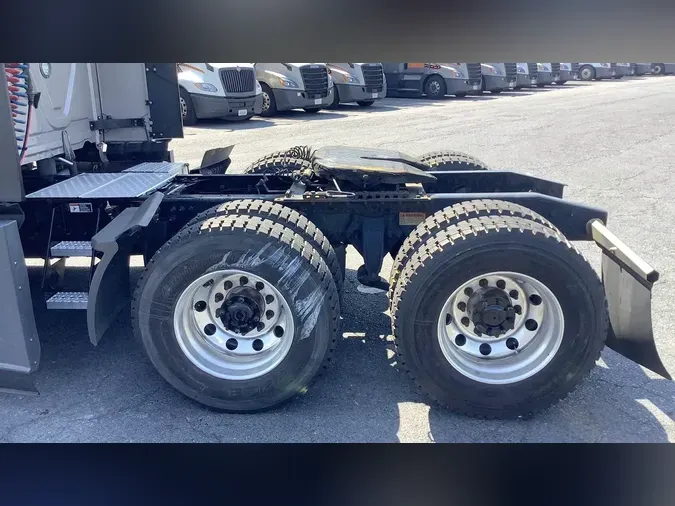 2022 Freightliner Cascadia 126