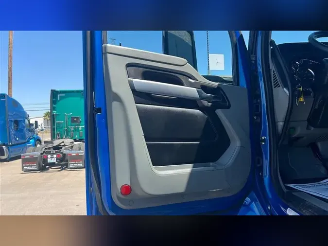 2022 KENWORTH T680