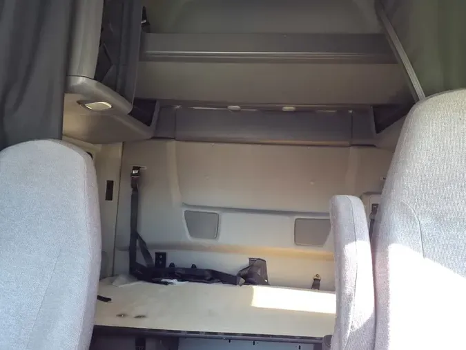 2020 NAVISTAR INTERNATIONAL LT625 SLPR CAB