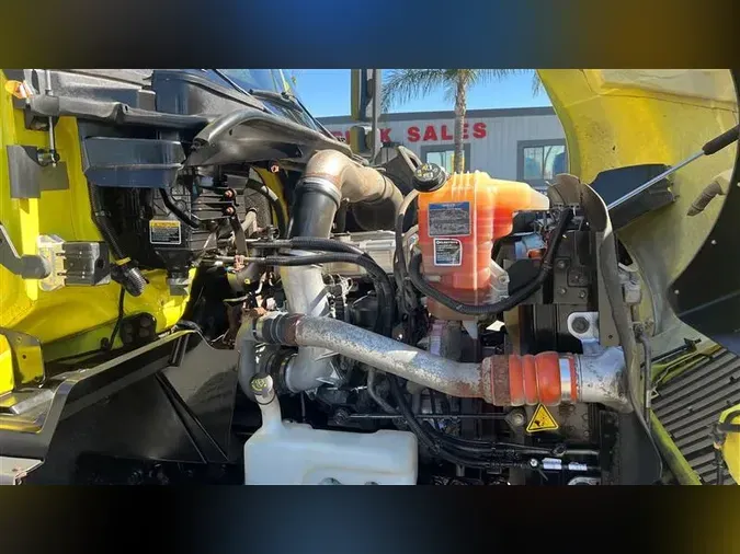 2018 INTERNATIONAL RH613