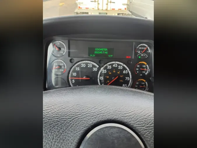 2019 FREIGHTLINER/MERCEDES M2 106