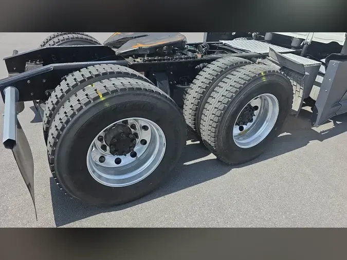 2022 Freightliner Cascadia 12658499b2871fc0176d69b2b18e9d7dea4