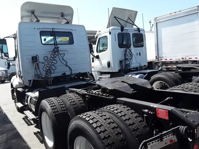 2019 VOLVO VNL64T-3005849a56cc2e824cb02be52ccb1064d48