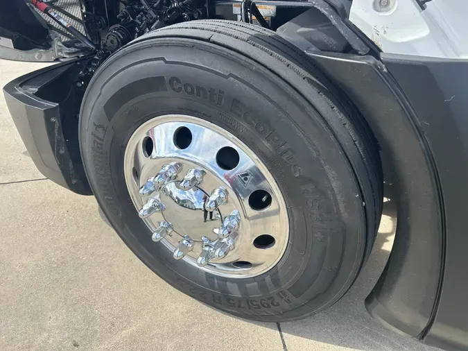 2022 Peterbilt 579