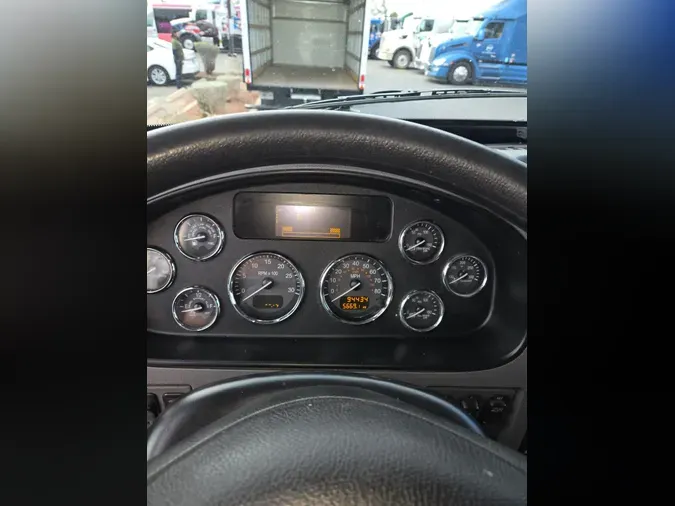 2018 Peterbilt 337584eb14ecf4bcd4f975ab2cb1a4a1614