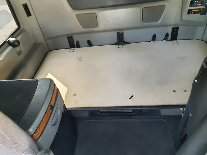 2019 NAVISTAR INTERNATIONAL LT625 SLPR CAB