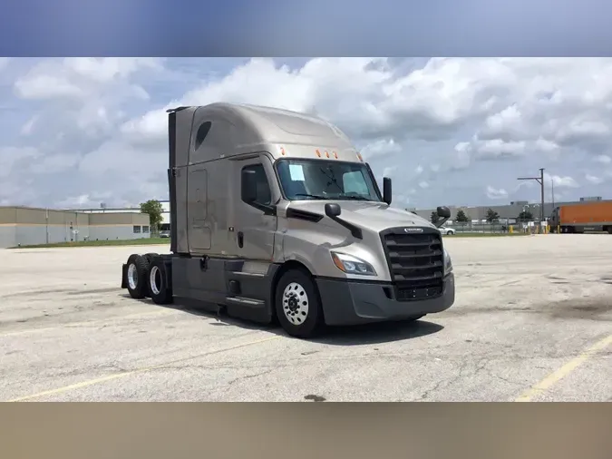 2025 Freightliner Cascadia 12658550908eef546f6d29a85d722864c37