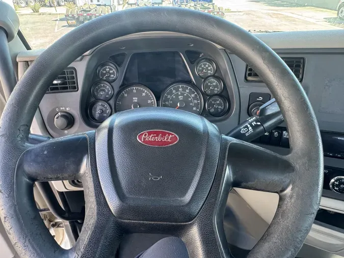 2019 Peterbilt 579