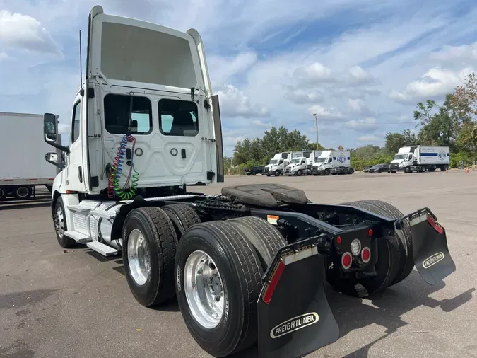 2020 FREIGHTLINER/MERCEDES NEW CASCADIA PX12664