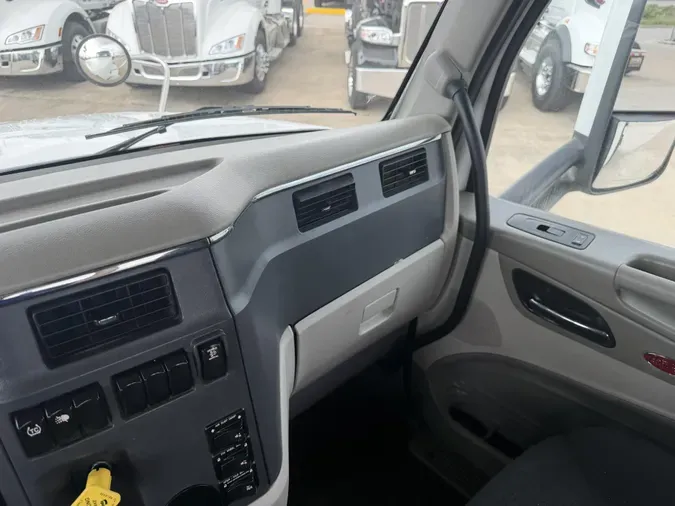 2019 Peterbilt 567