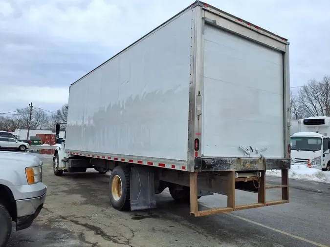 2018 FREIGHTLINER/MERCEDES M2 106