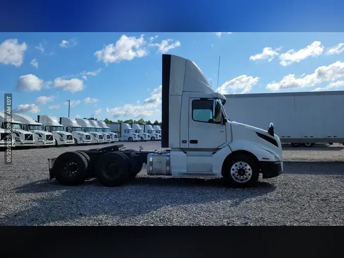 2018 Volvo VNL300