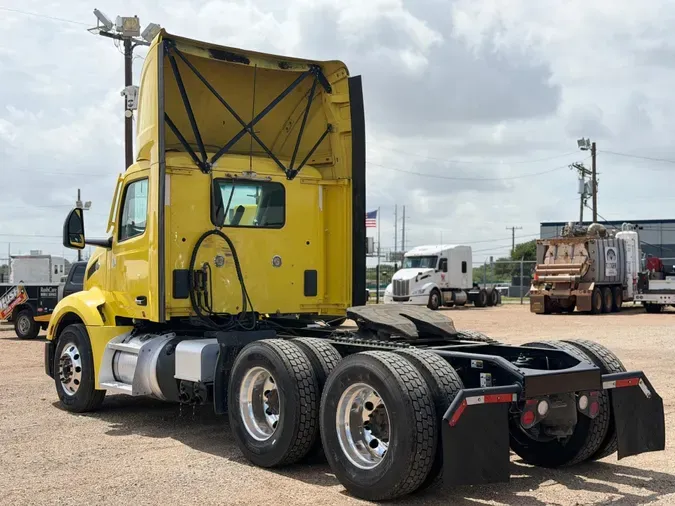2023 Peterbilt 579