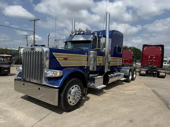 2022 Peterbilt 389
