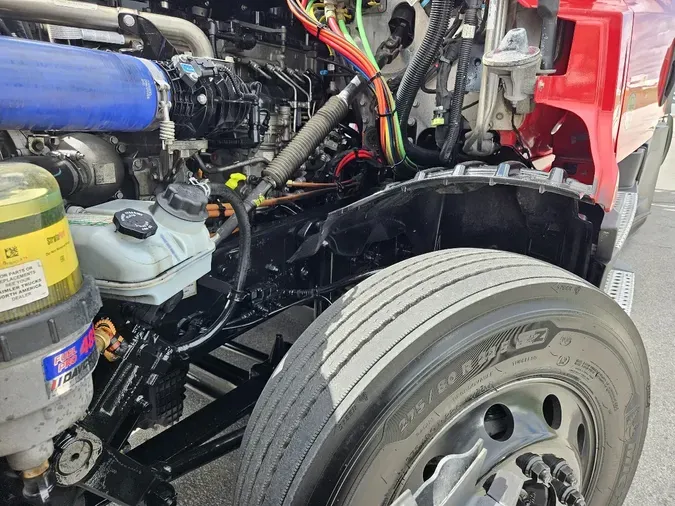 2022 FREIGHTLINER Cascadia 126