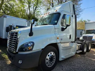 2019 FREIGHTLINER/MERCEDES CASCADIA 125