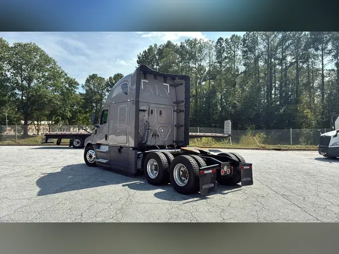 2025 Freightliner Cascadia 126586865a67dba0fa5231c93f77f2ed432