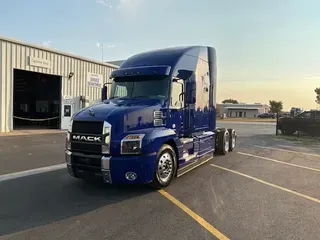 2025 MACK AN64T70