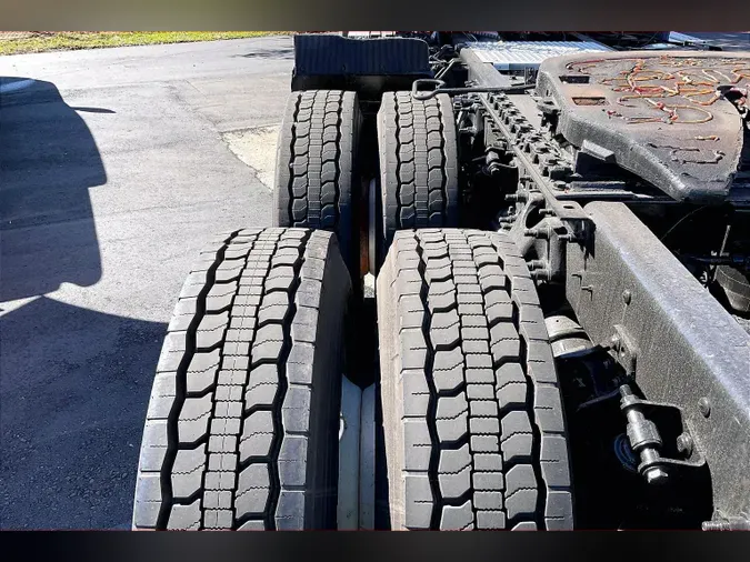 2022 INT LT625 6x4