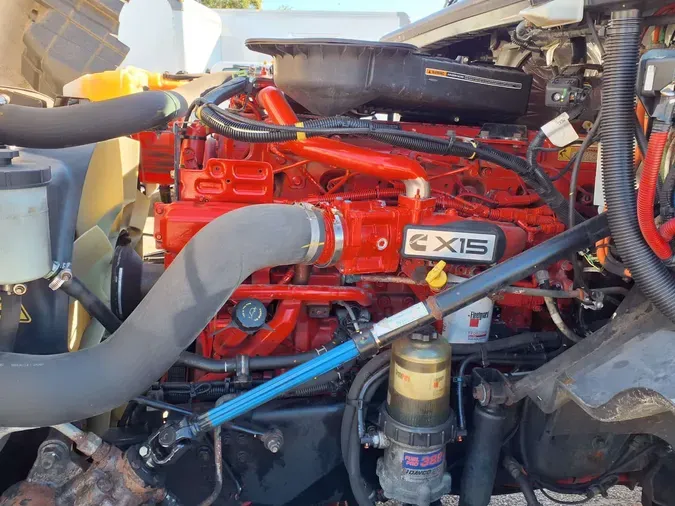 2021 NAVISTAR INTERNATIONAL LT625 DAYCAB S/A