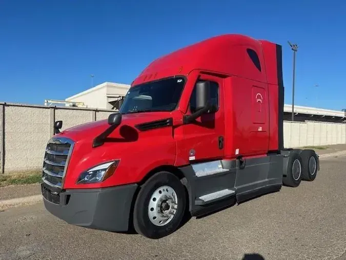 2021 Freightliner Cascadia586ba864760ee9fe13c44db0a8f61f8a