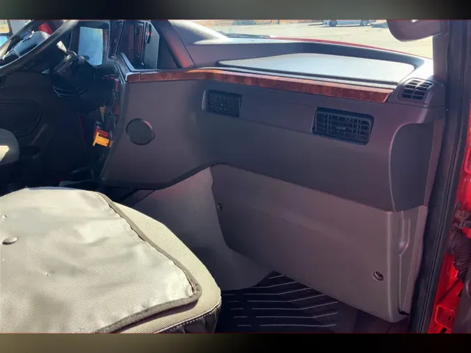 2021 INT LT625 6x4