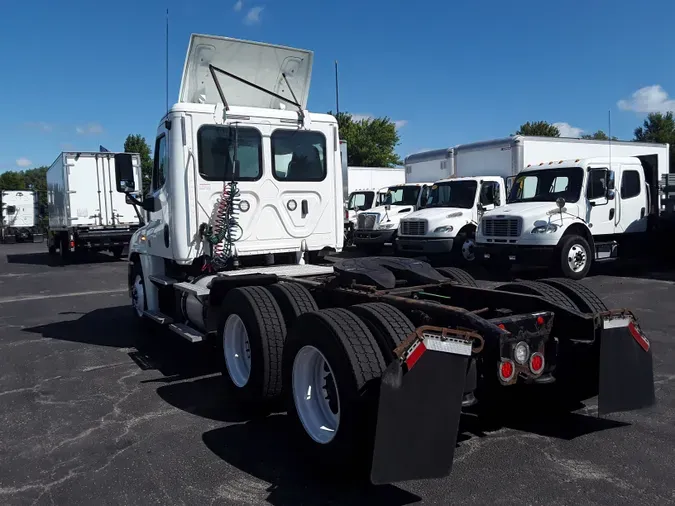 2018 FREIGHTLINER/MERCEDES CASCADIA 125