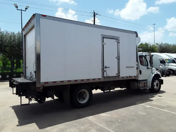 2017 FREIGHTLINER/MERCEDES M2 106