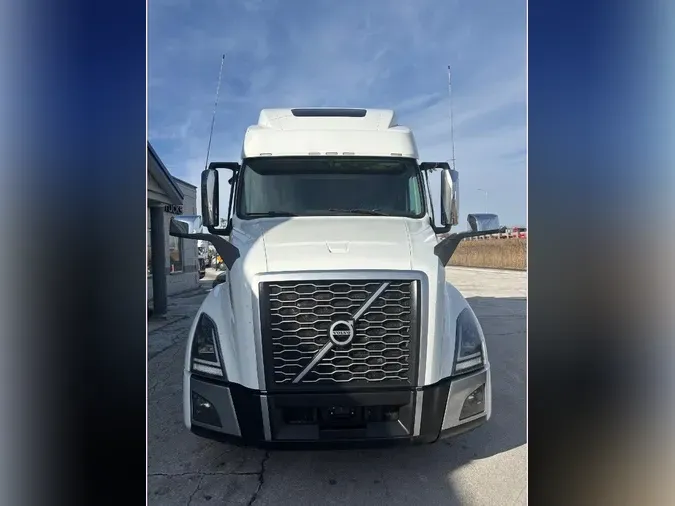 2022 VOLVO VNL64T860