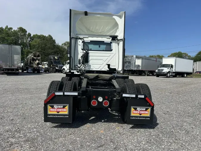 2020 International LT625