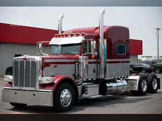 2023 PETERBILT 389
