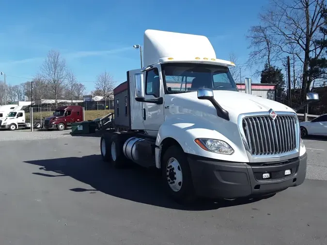 2020 NAVISTAR INTERNATIONAL LT625 DAYCAB T/A