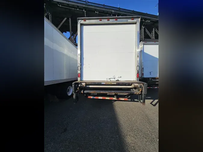 2018 FREIGHTLINER/MERCEDES M2 106
