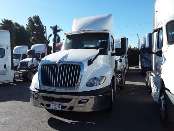 2018 NAVISTAR INTERNATIONAL LT625 DAYCAB T/A