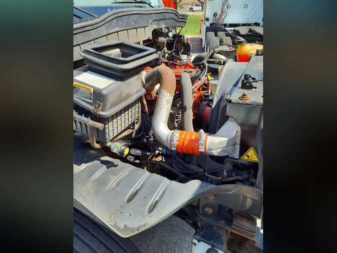 2019 NAVISTAR INTERNATIONAL 4300
