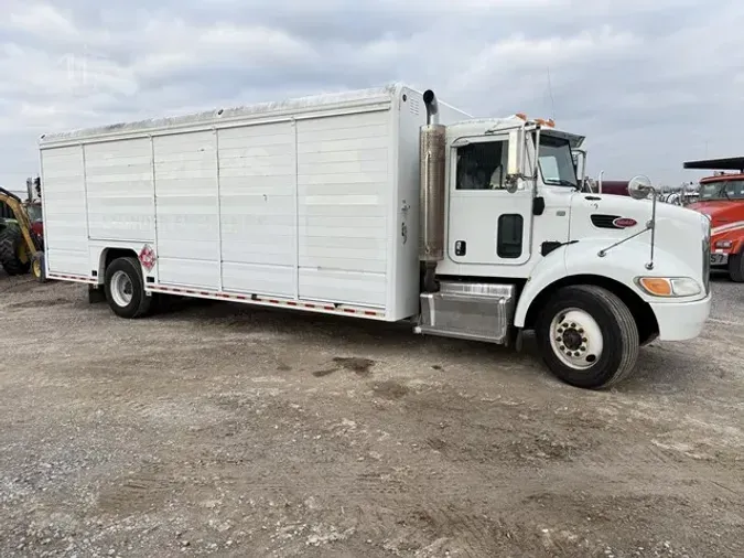 2013 PETERBILT 337