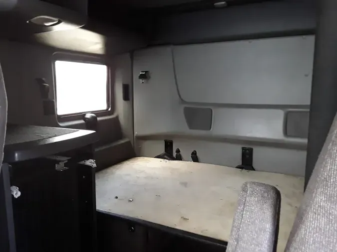 2020 NAVISTAR INTERNATIONAL LT625 SLPR CAB