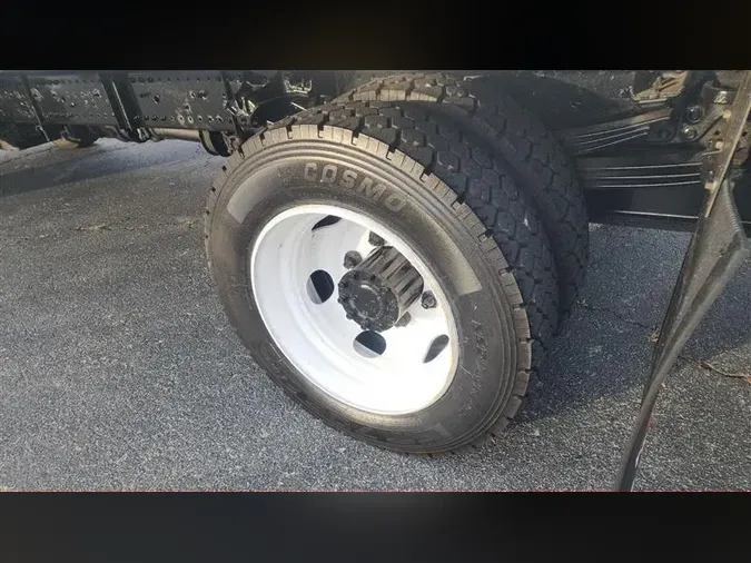2019 HINO 195