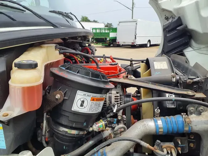 2019 FREIGHTLINER M2 106