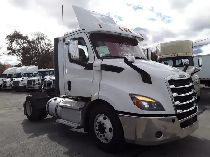 2020 FREIGHTLINER/MERCEDES NEW CASCADIA 116