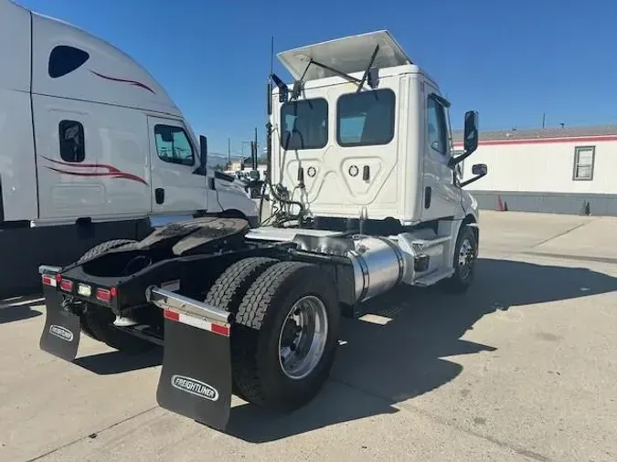 2023 Freightliner Cascadia